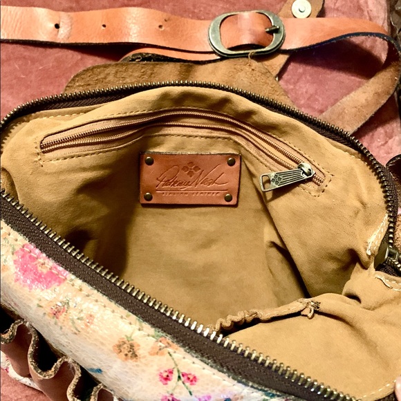 Patricia Nash floral crossbody bag - Picture 4 of 5